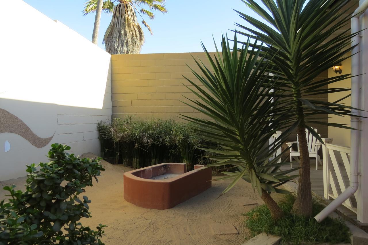Beach Walk House And Cottage - Self Catering Swakopmund Exterior photo